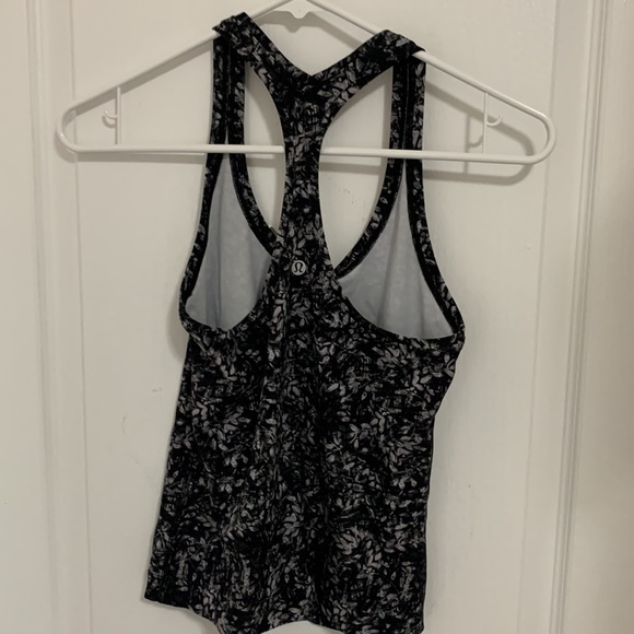 Lululemon Tank - Picture 2 of 5